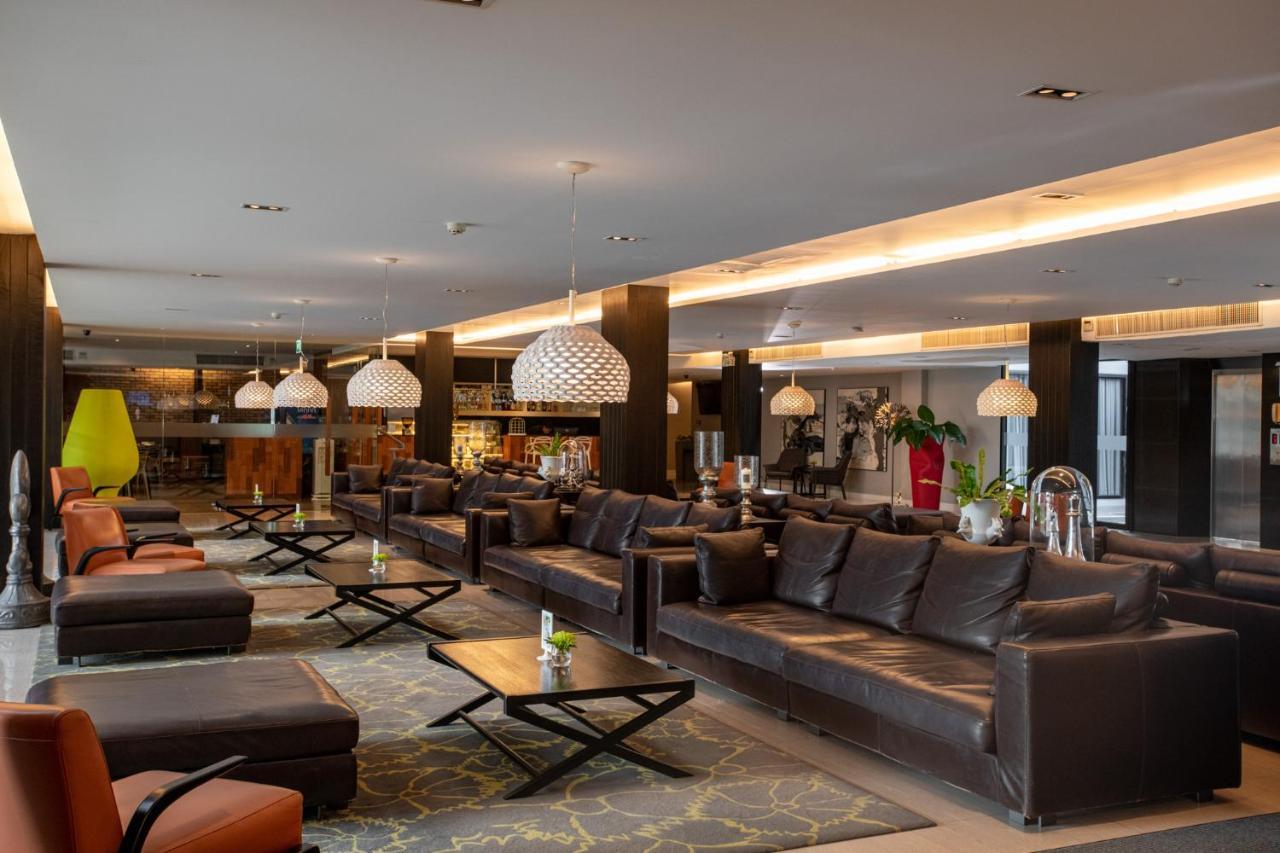 S Ratchada Leisure Hotel - Sha Plus Bangkok Eksteriør billede The lobby of the hotel